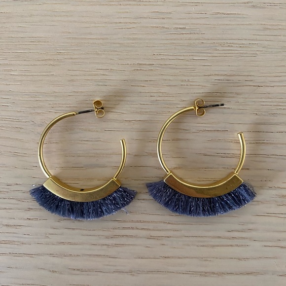 Madewell earrings - 3 pairs of hoops with fringe / tassels - Picture 3 of 4